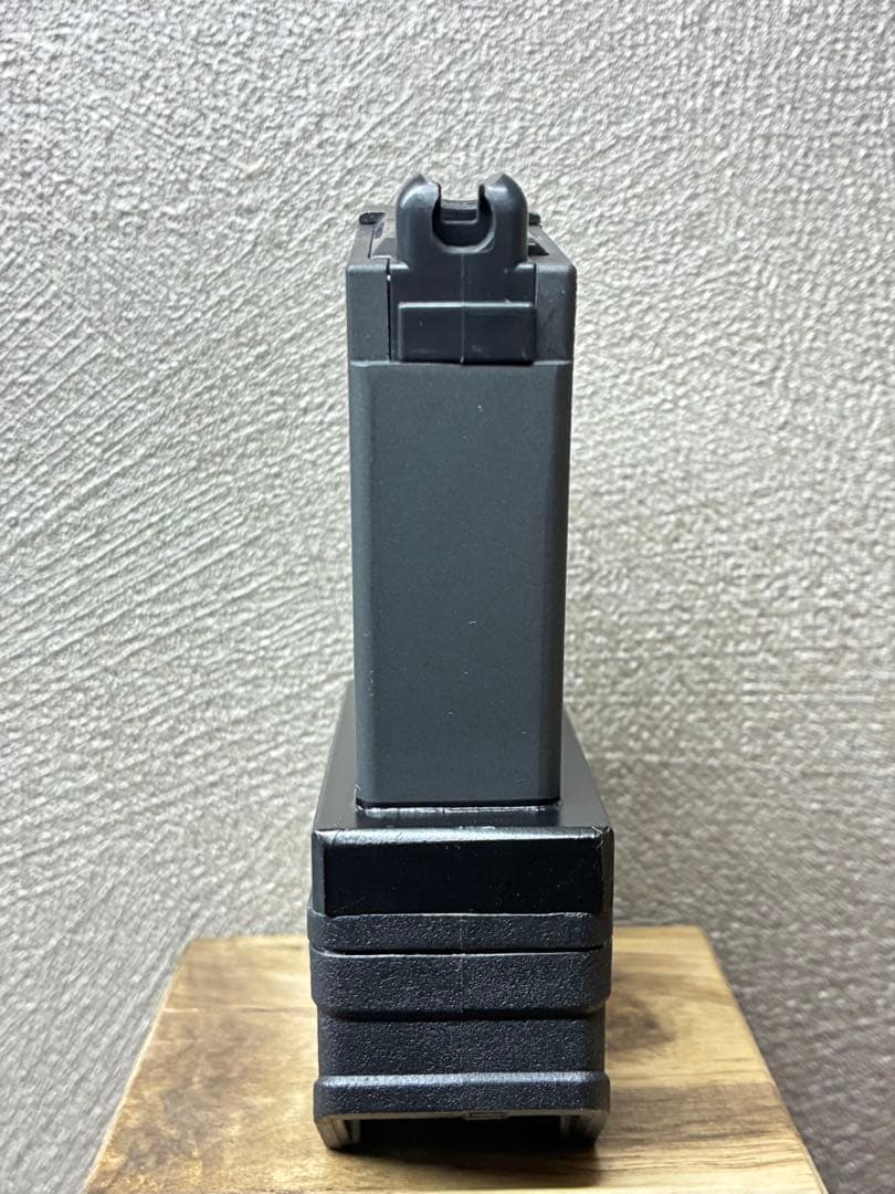R7-32 東京マルイ GBB M4 マガジンアダプター 外部ソース仕様