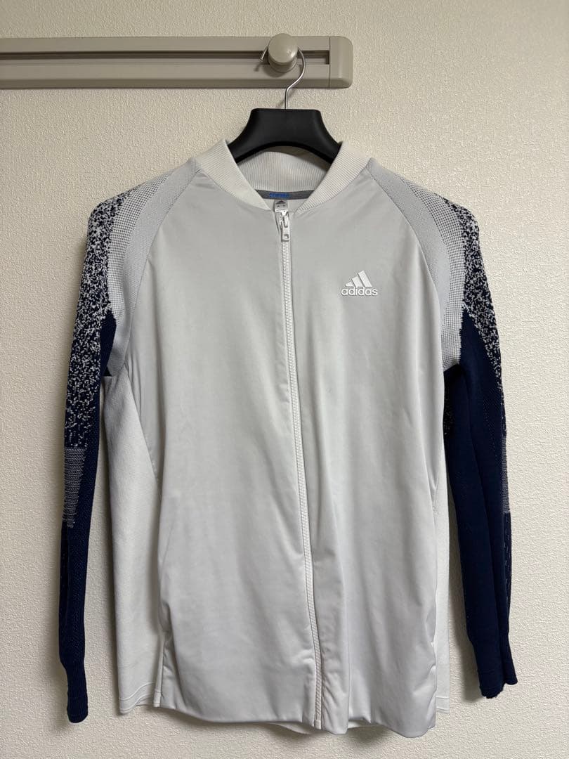 アディダス　ゴルフウェアセット