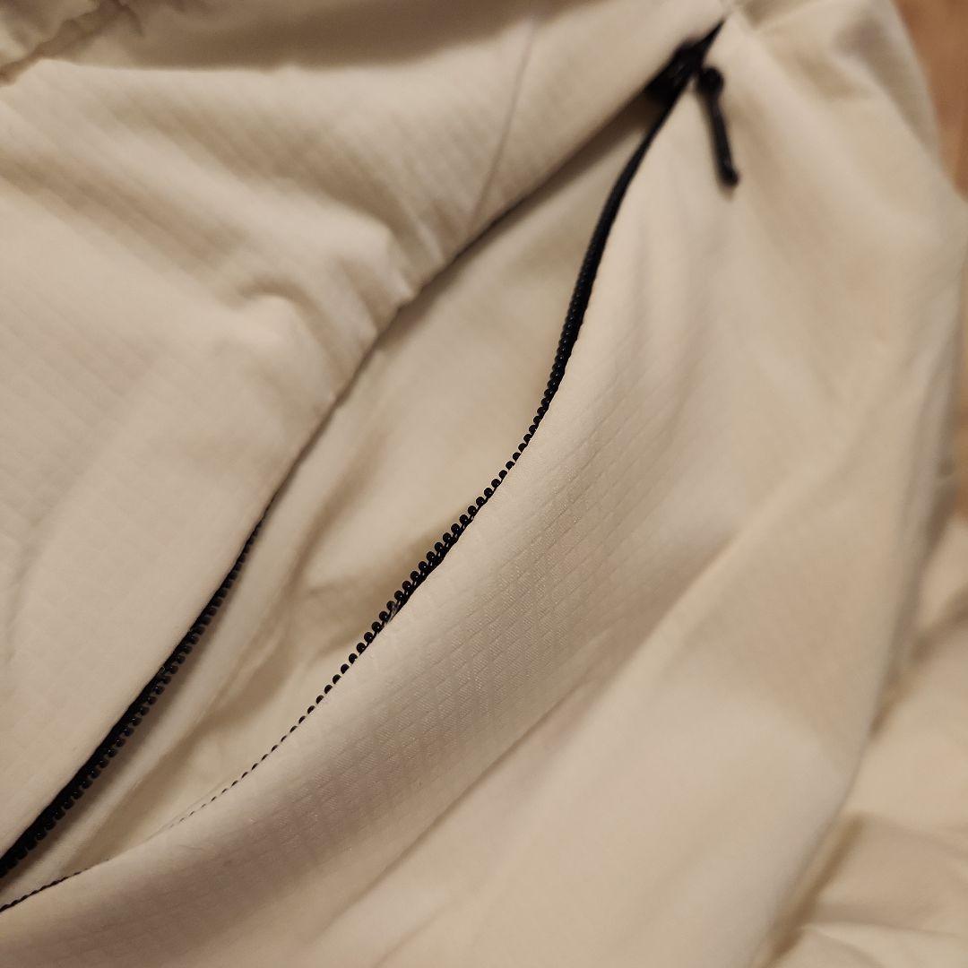 and per se ホワイトパンツ