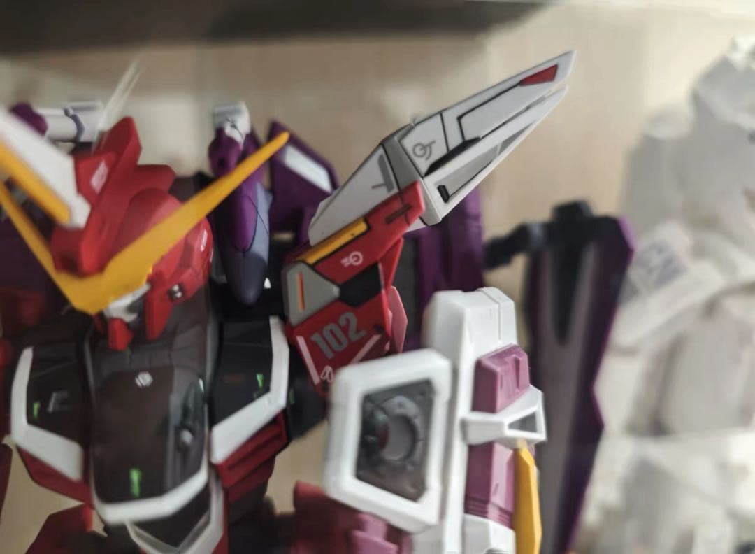 ガンプラ MG 1/100 ジャスティスガンダム 　改造　塗装完成品