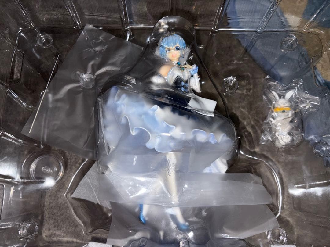 初音ミク 雪ミク  Princess Ver. 1/7スケール※開封済み