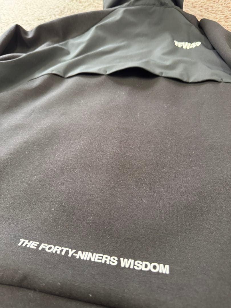 新品TFW49 CARDBOAD MATELIAL STAND FULL ZIP