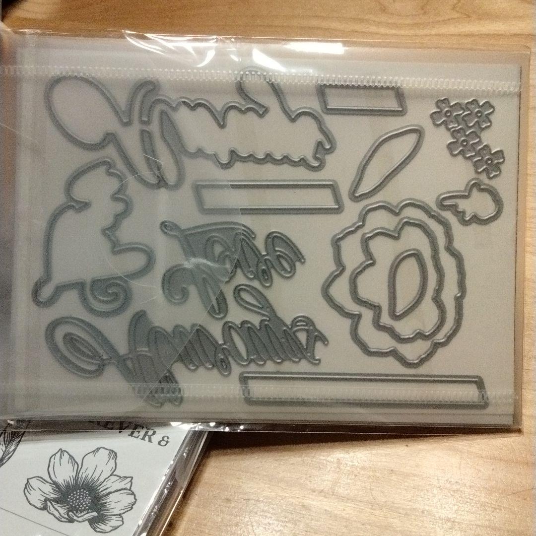 再お値下！未使用　大きなお花スタンプとダイ　スタンピンアップ