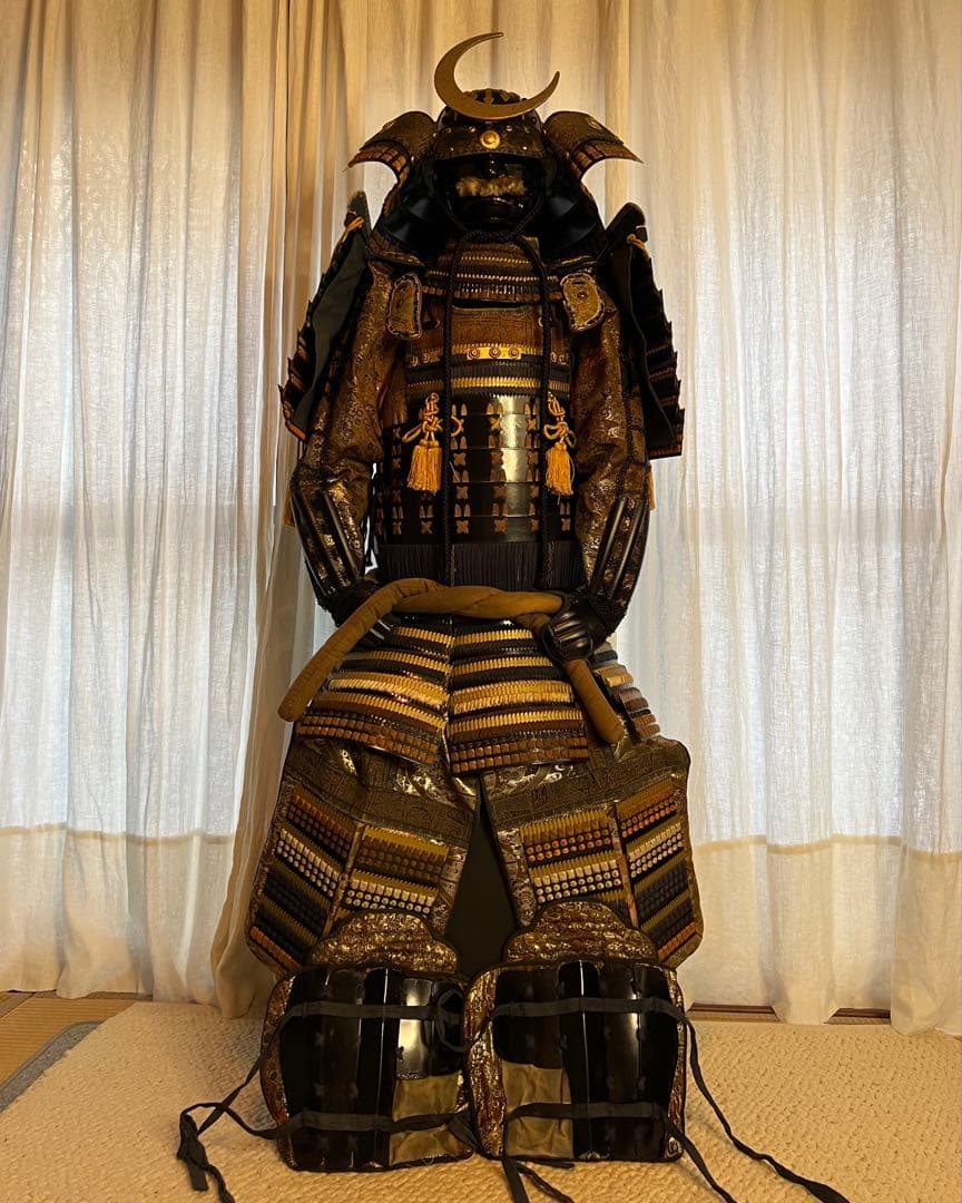 美品！『薩摩丸武工房製』【現代　甲冑 等身大】黒色胴当世具足一式　『日本 鎧』