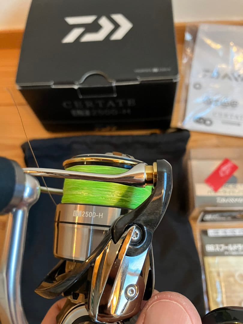 19CERTATE 2500H カスタムあり　替えスプール付