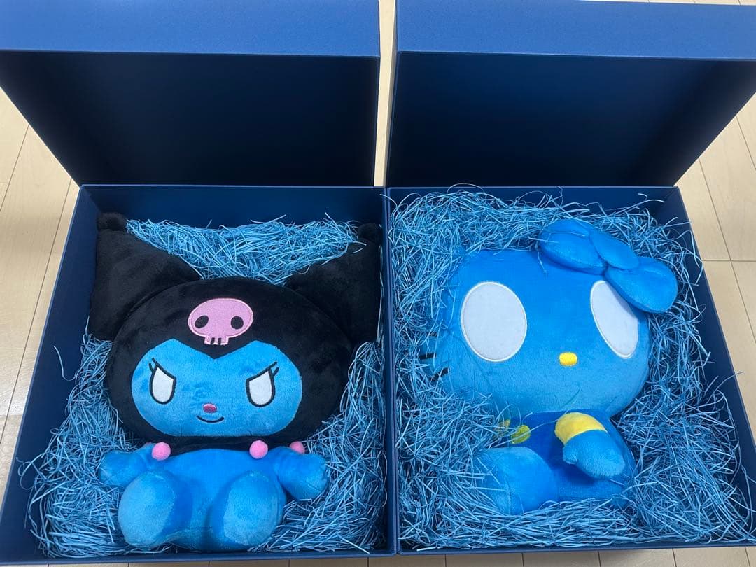 定価以下COIN PARKING DELIVERY x SANRIOキティクロミ