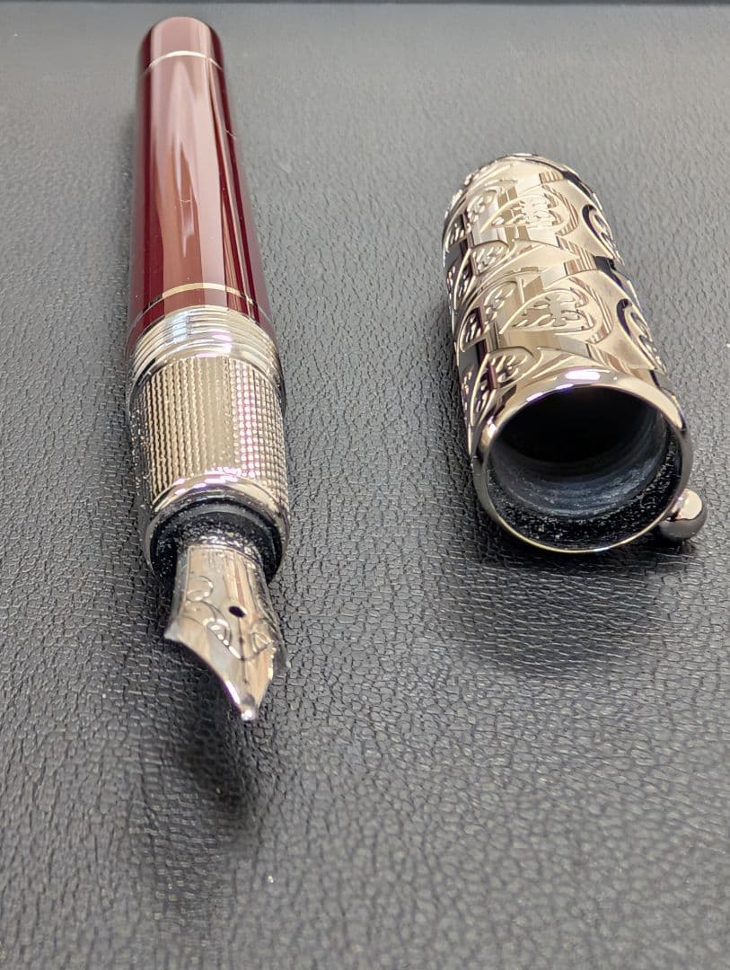 アルフレッドダンヒル サイドカー ビクトリアン リミテッドエディション 万年筆