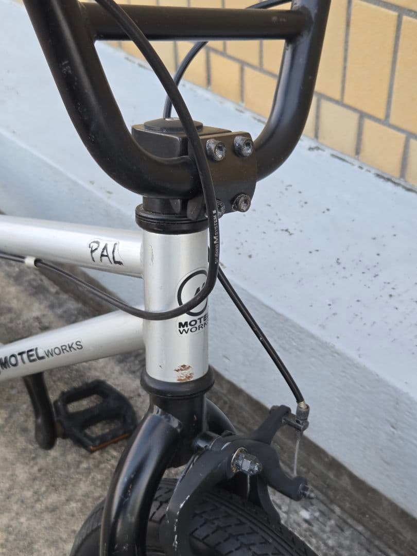 MOTEL WORKS 12インチ自転車 BMX