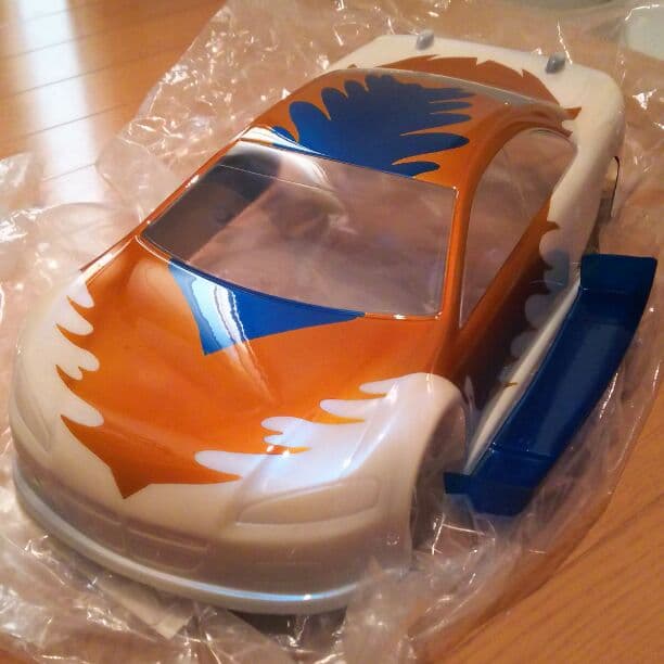 ラジコンドリフト ＆グリップ‼ １つのボディー‼2900 円です。