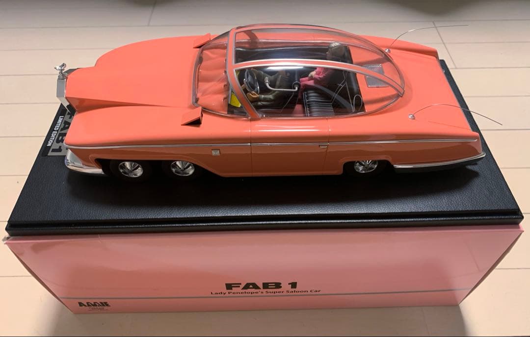 【箱に傷有】サンダーバード FAB1 ペネロープ号 1/18リニューアル版