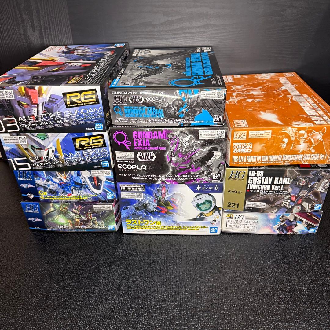 カ*タ様 【まとめ売り】ガンプラ 10点＋α ガンダム関連