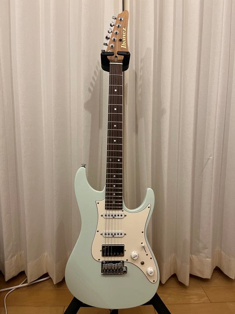 Ibanez AZ2204NW MGR 美品ストラトエレキギター