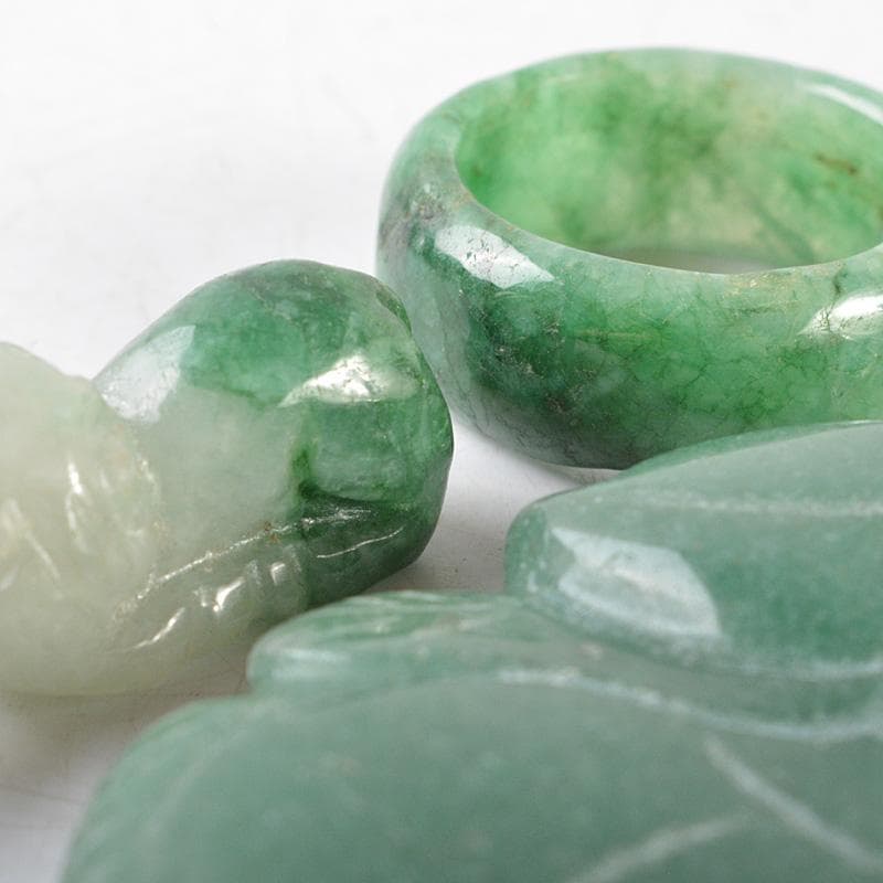 中国　玉石翡翠玉彫刻　ペンダントトップ　根付　リング　3点　V　R6113