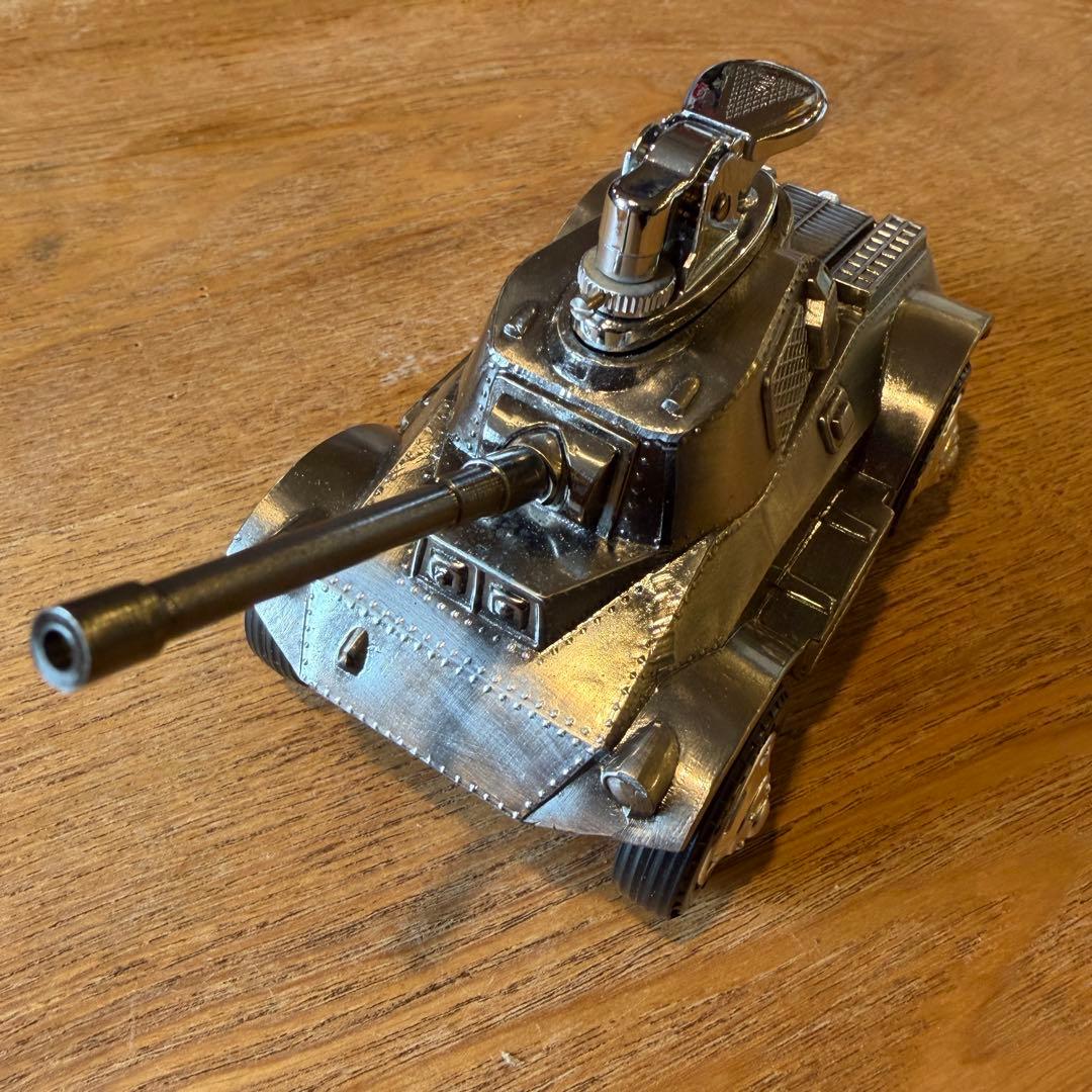 SALADIN MK II 卓上ライター 戦車型 オブジェ メタル製 インテリア