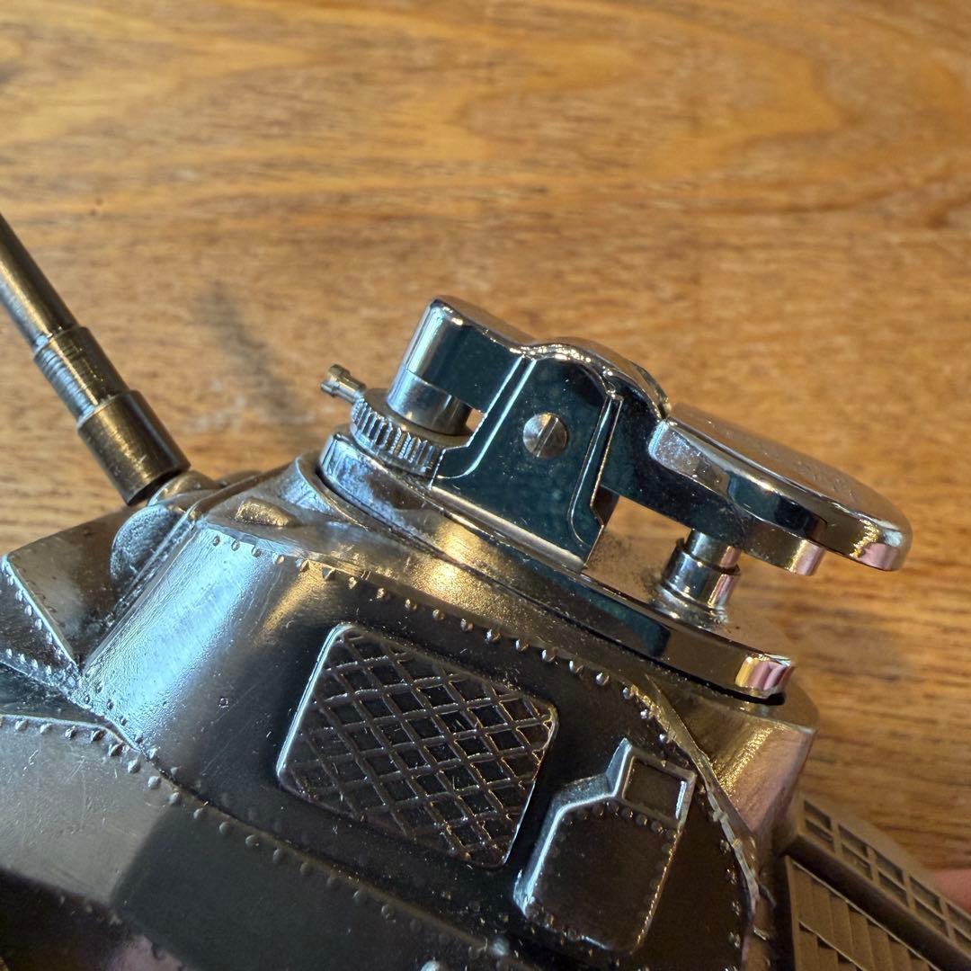 SALADIN MK II 卓上ライター 戦車型 オブジェ メタル製 インテリア