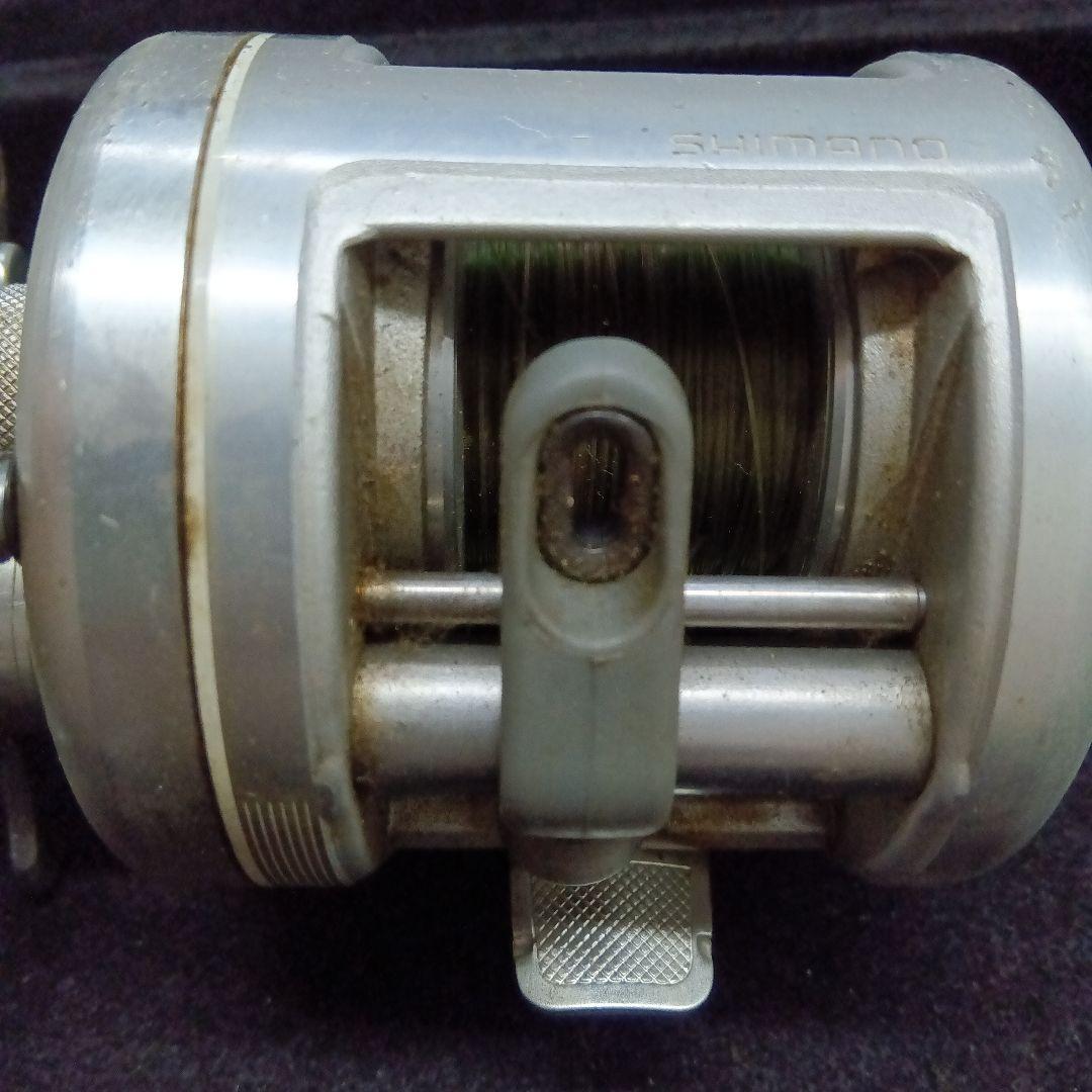 SHIMANO カルカッタ　リール