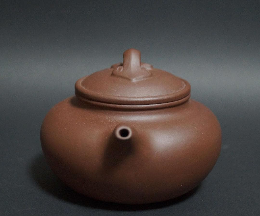 ☆煎茶道具☆宜興紫砂 名工 張紅華造 如意蓮子壷 紫砂急須 小ぶり可愛らしい茶壺