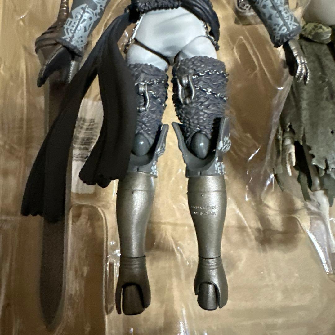 サントス BRING ARTS(ブリングアーツ) ニーア&エミール