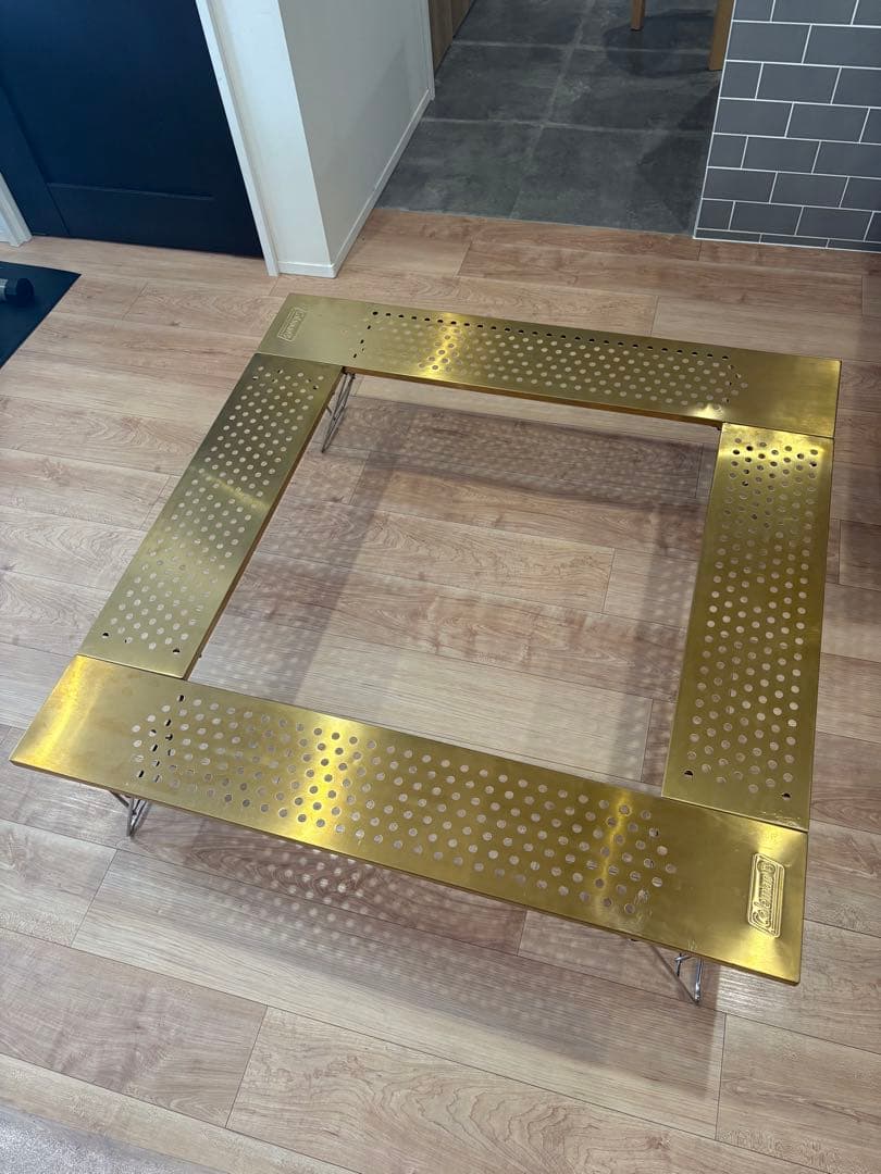 コールマン　ファイヤープレイステーブル　ショップ限定ゴールド　Coleman