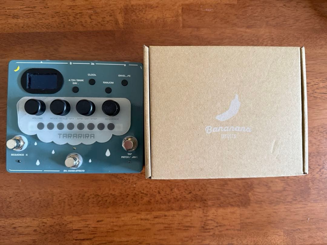 ギター BANANANA EFFECTS TARARIRA