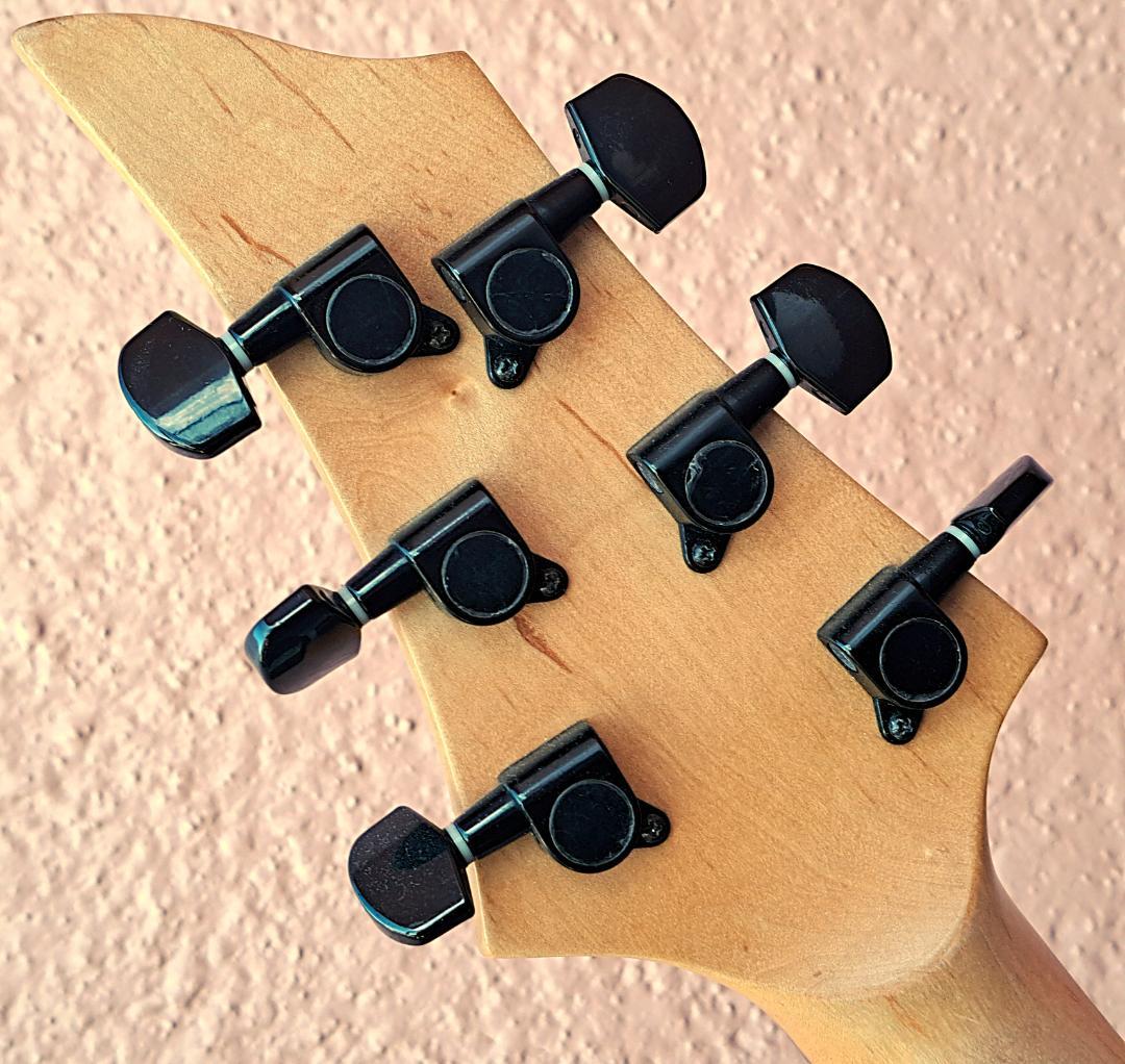 ■GrassRoots G-BT-53G Bottom Line