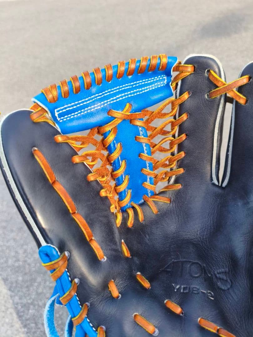 牧秀悟モデル　アトムズ　軟式 グラブ 内野手用　グローブ　YDB2