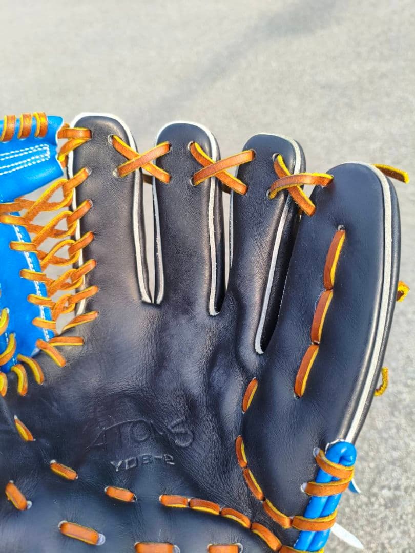 牧秀悟モデル　アトムズ　軟式 グラブ 内野手用　グローブ　YDB2