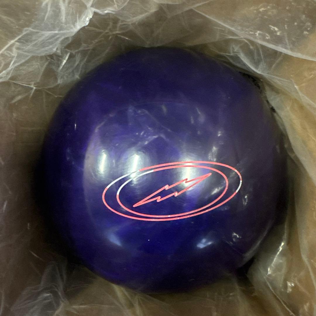 IQツアーパープル14P　ボウリングボール