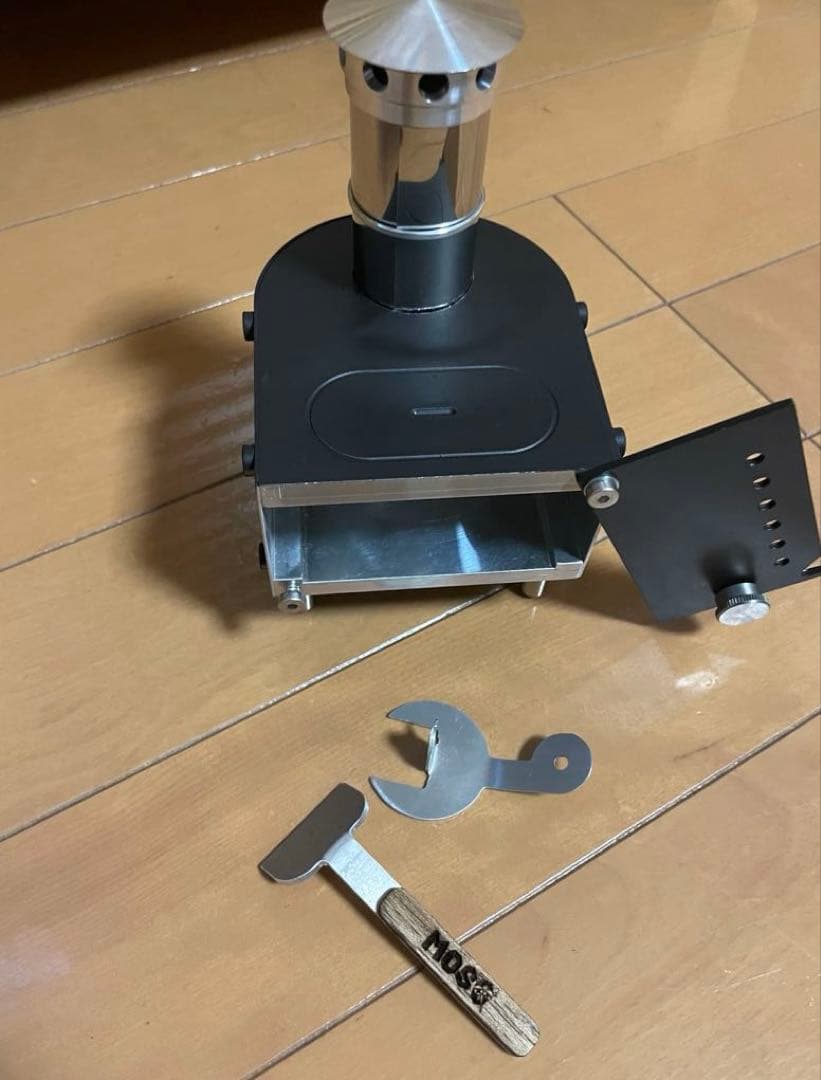 【新品　未使用】薪ストーブ型 蚊取り線香 ホルダー