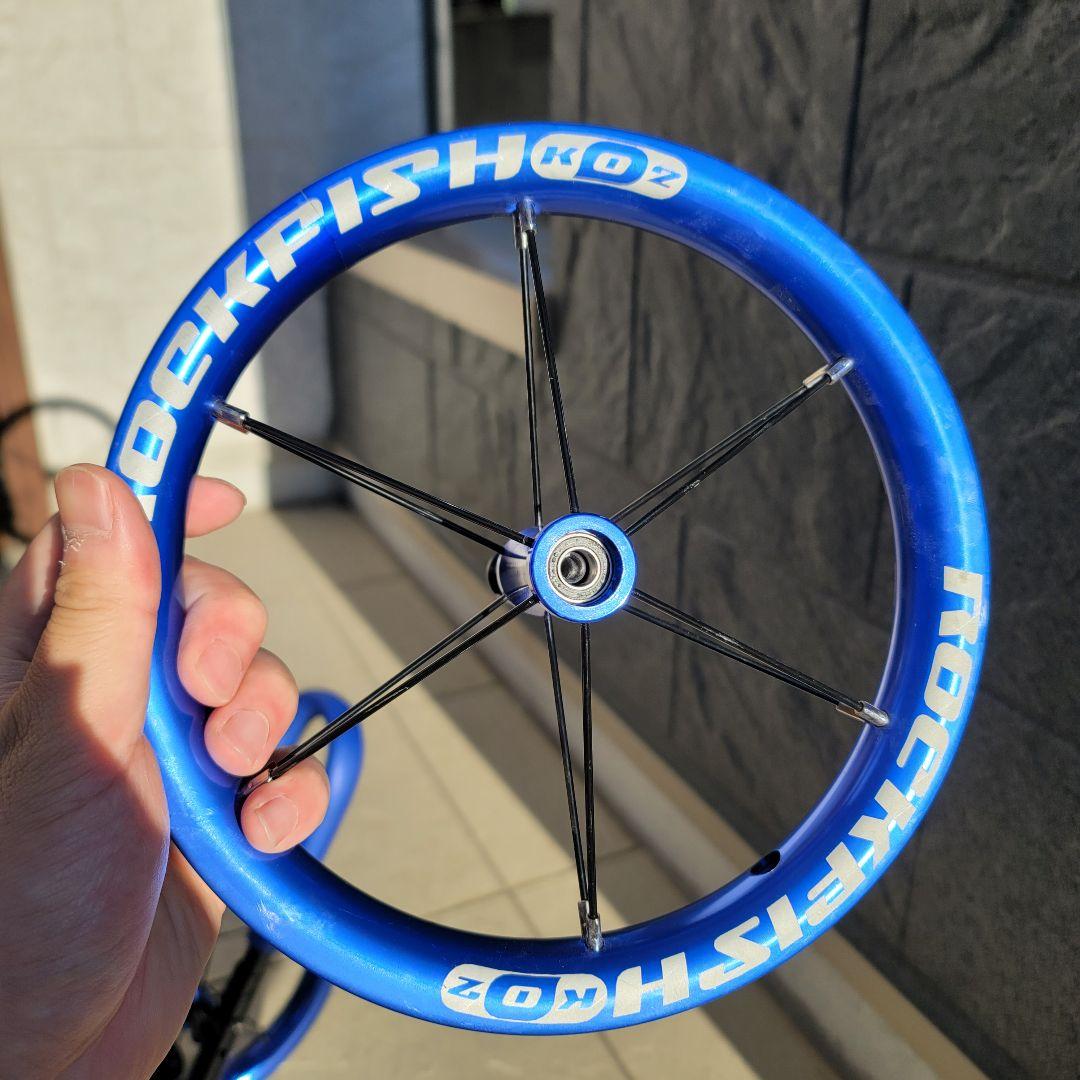 【美品】ROCKFISH K-02ホイール ミネベアベアリング 搭載