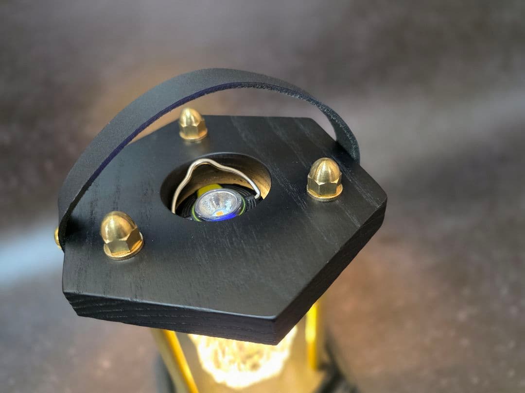 ゴールゼロ クリスタルシェード ブラック ルーカス ランタンシェード