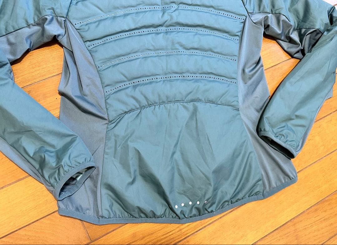 NIKE ナイキ　エアロロフト　ダウン　ランニング