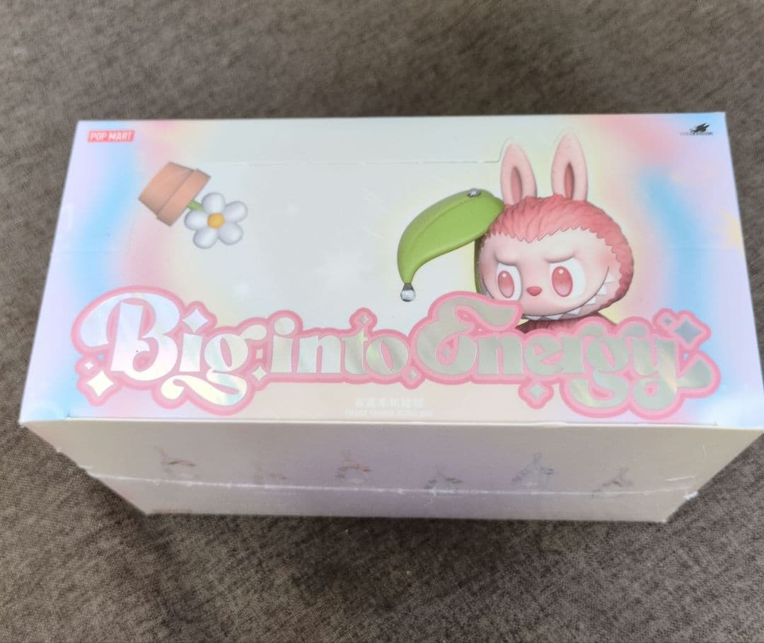 正規品未開封　POP MART ラブブ　フォンチャーム アソートボックス