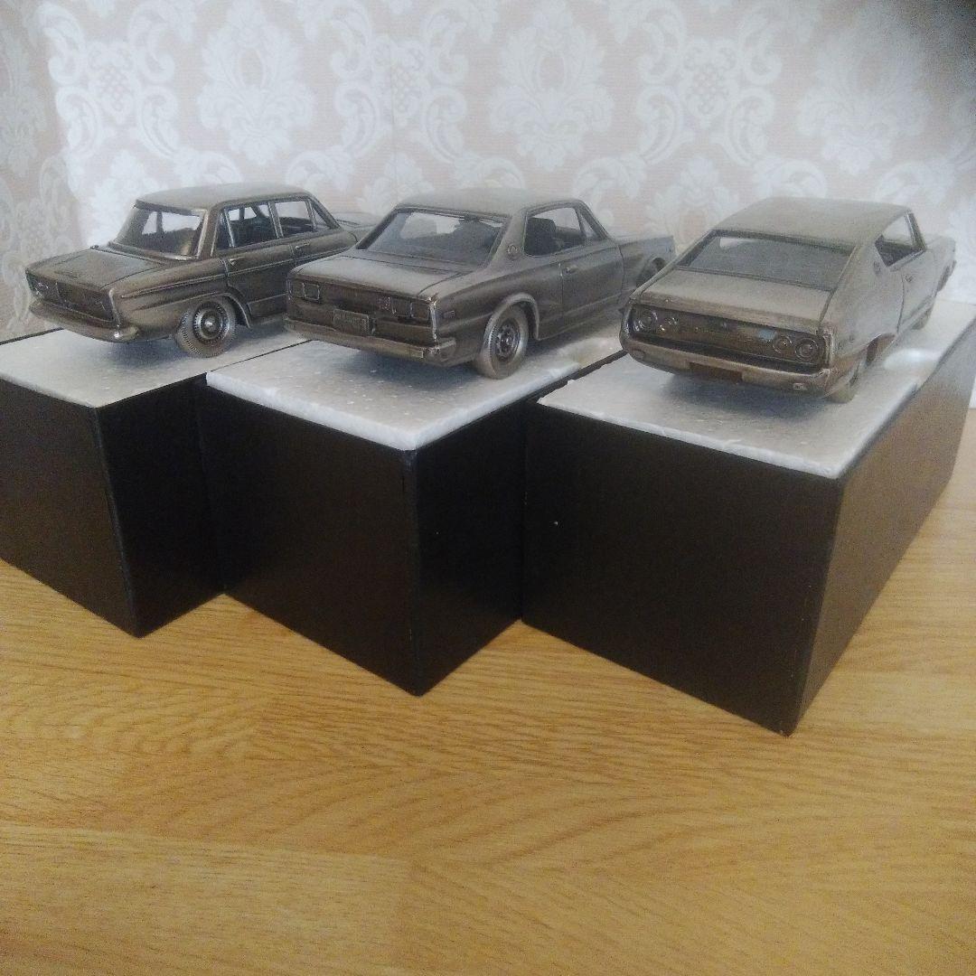 オーセンティックスカイライン3台