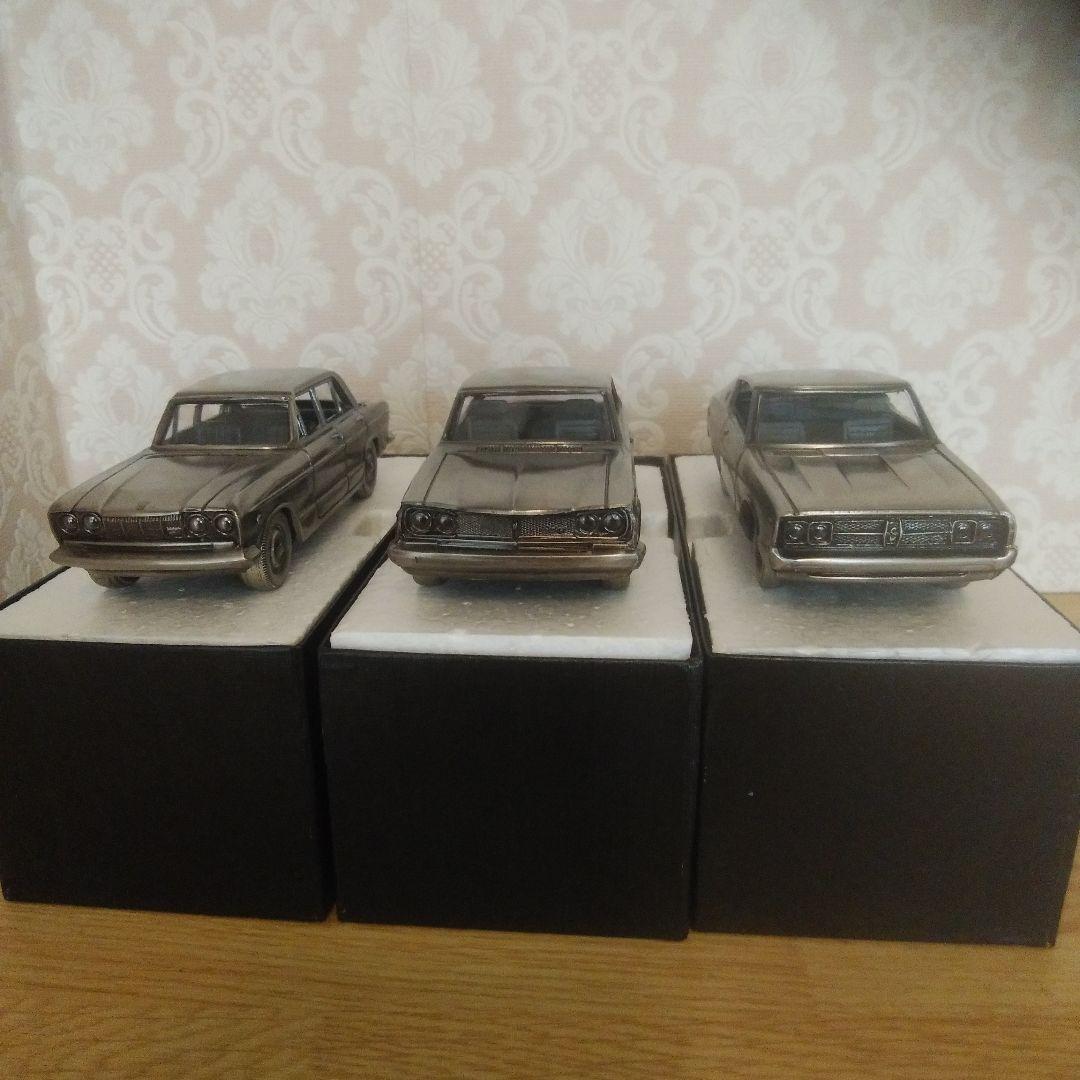 オーセンティックスカイライン3台