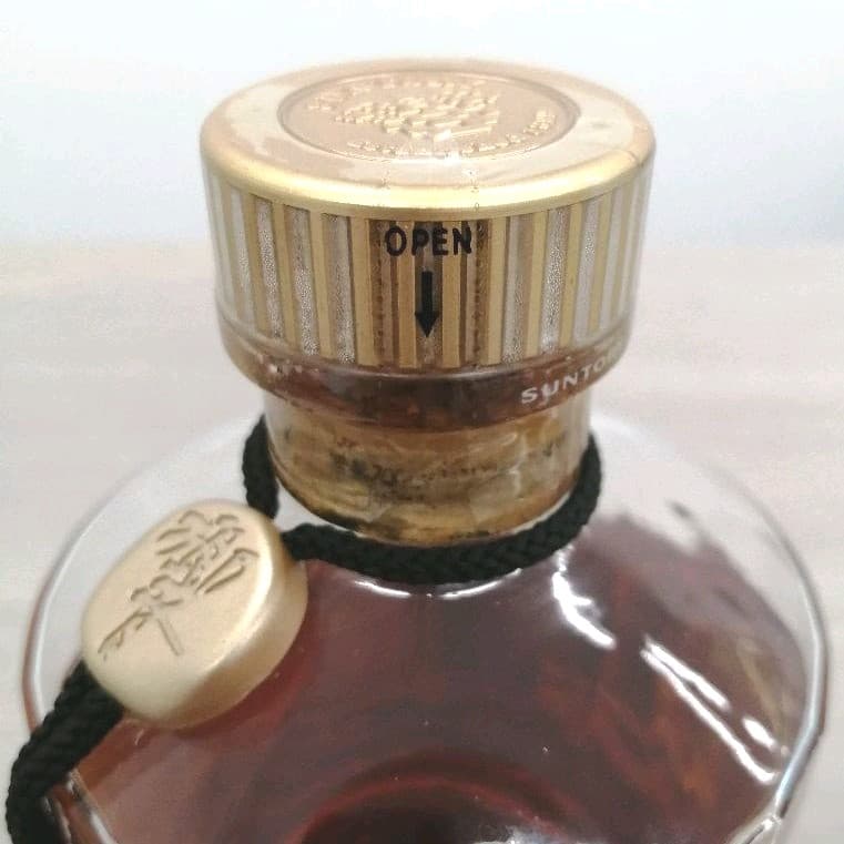 サントリー　響( 旧17年 )　金キャップ　未開栓　K2123