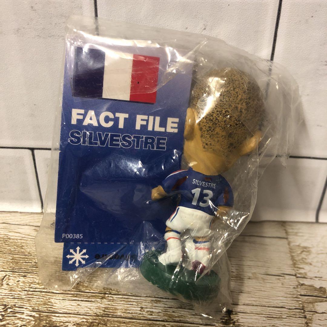 351★サッカー★mikael silvestre★prostars★フィギュア