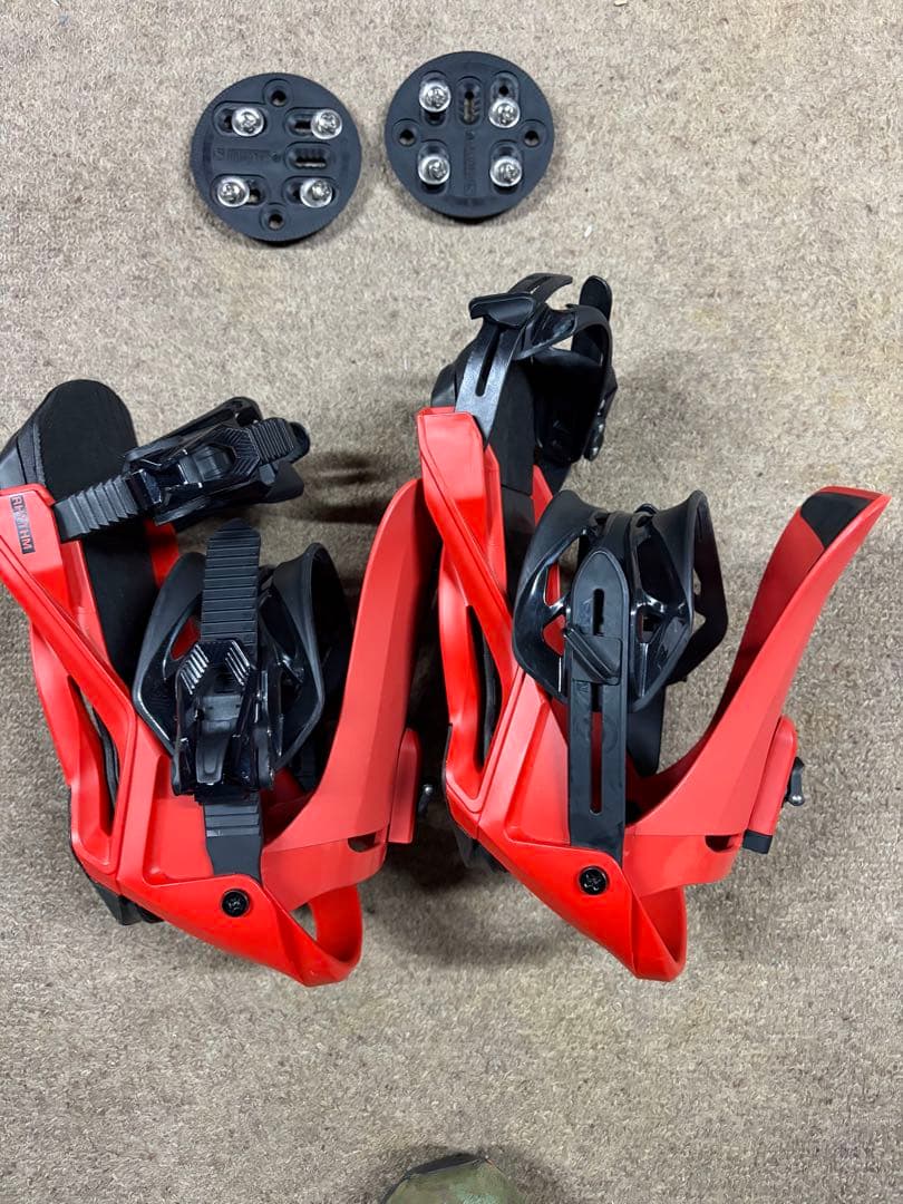 Salomon rhythm Mサイズ レッド