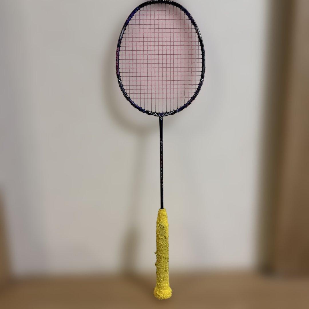 VictorスラスターリューガⅡプロ　4u 奈良岡選手使用モデル