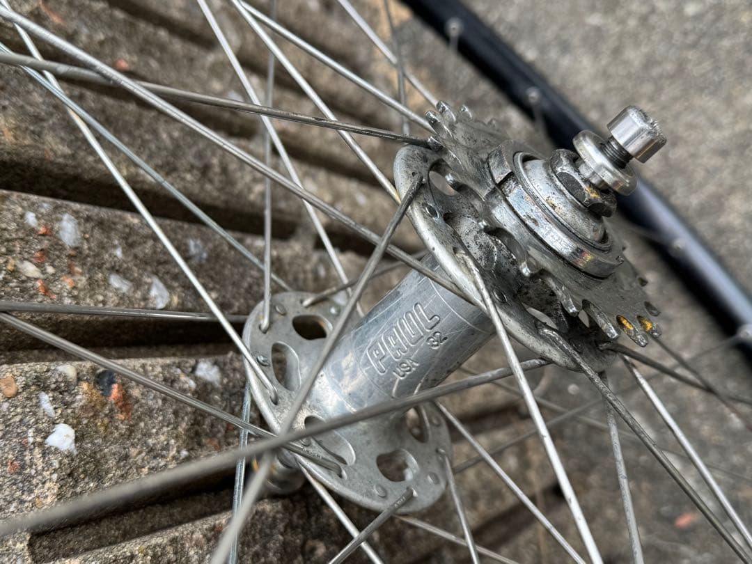 ピスト　ホイール　リアpaul 32h × h plus son tb14