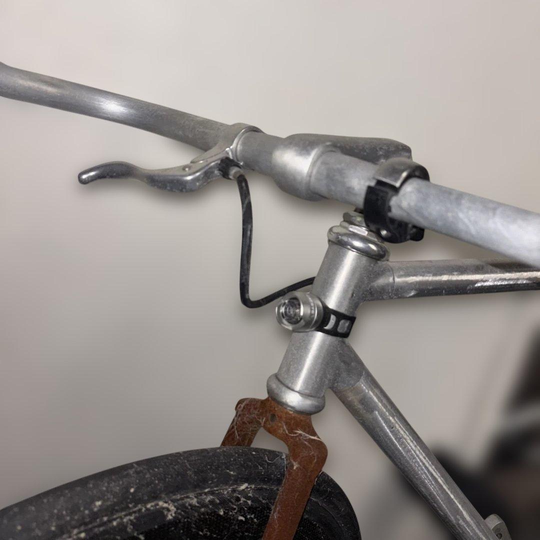 ピストバイク シルバー フレーム カーボンホイール　削り出しフレームブリヂストン