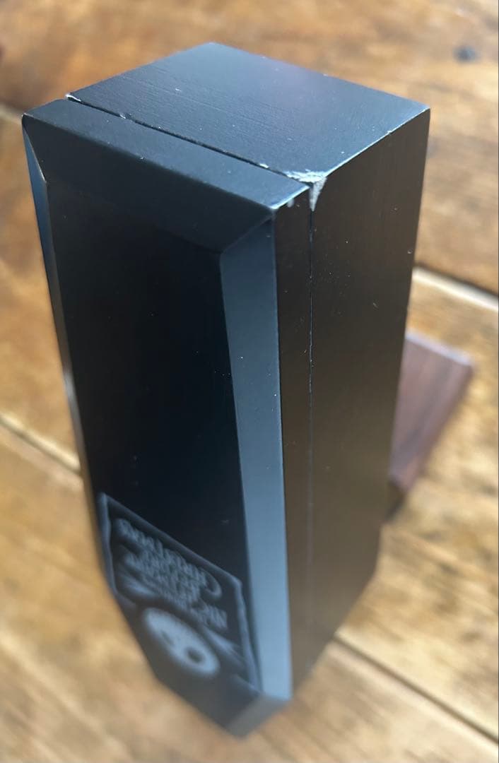 《新品、希少》フォッシル製・ナイトメアビフォアクリスマス 腕時計　電池交換済み