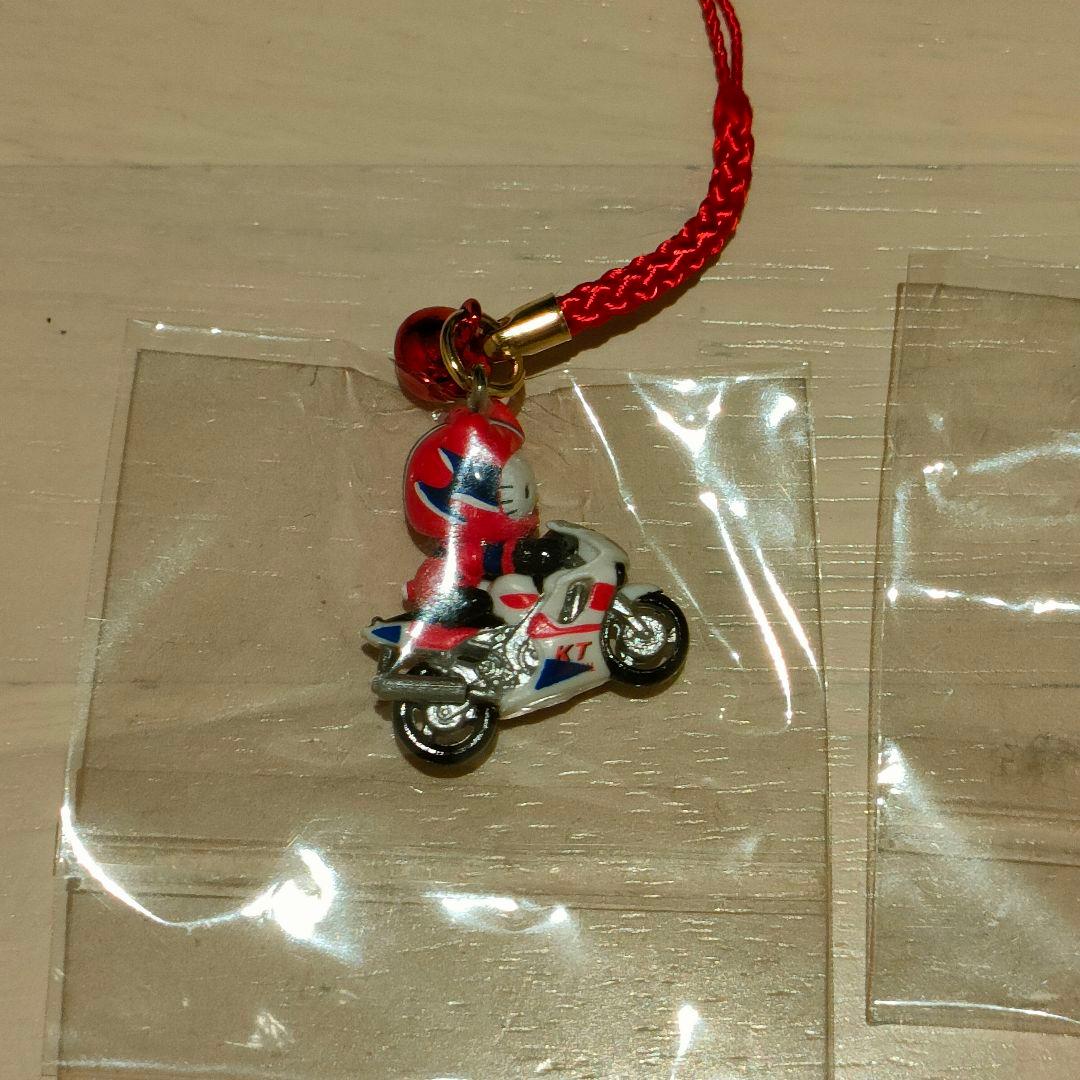 2002年 ハローキティバイク サーキット限定 根付けキー　セット