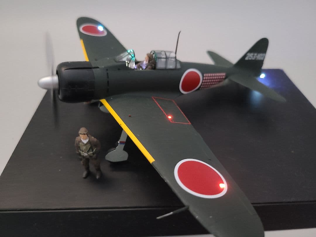 零式艦上戦闘機21型 岩本 徹三 飛曹長搭乗機リアルモーターライズ完成品