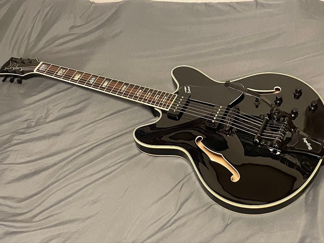 ギター VOX Bobcat V90 with Bigsby-Jet Black