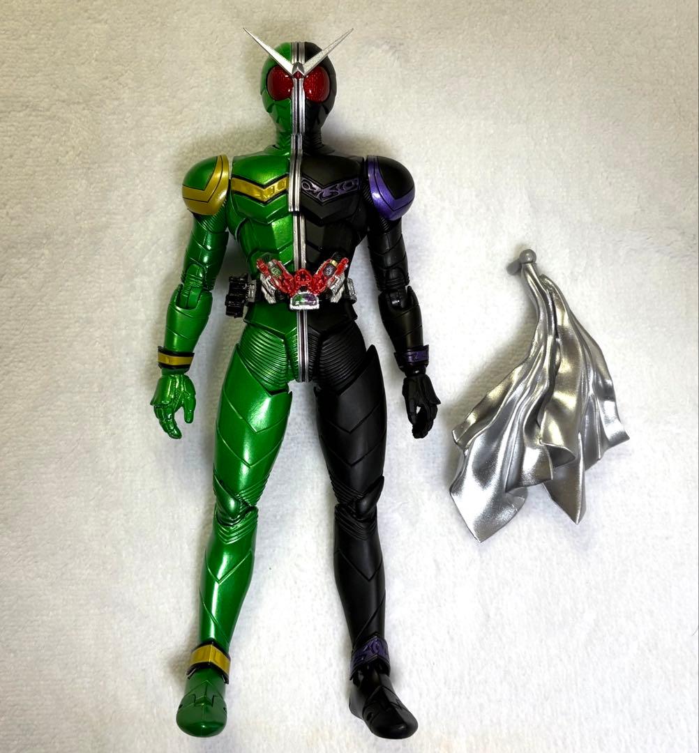 S.H.figrats 仮面ライダーW サイクロンジョーカー真骨頂製法