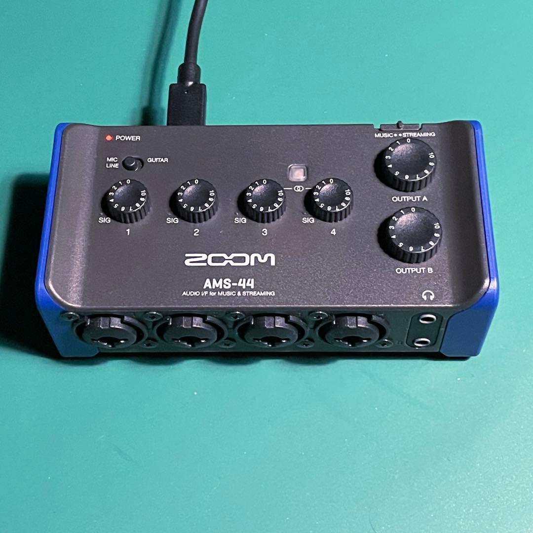 ZOOM AMS-44 オーディオインターフェイス4ch