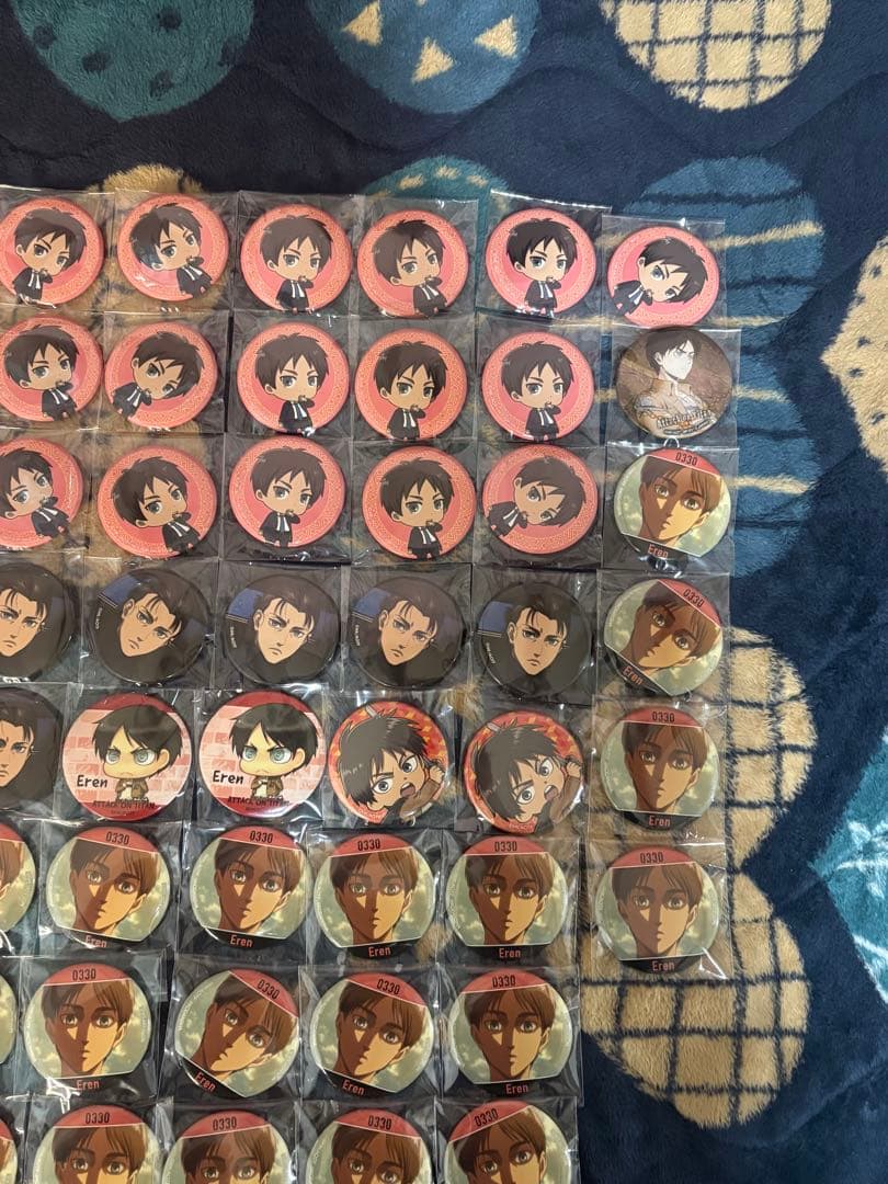 進撃の巨人 エレン 缶バッジ 66個 まとめ売り
