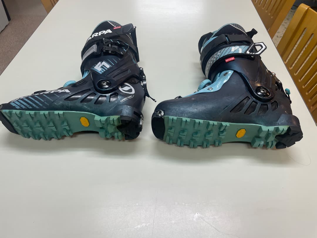 SCARPA F1 スキー用ブーツ 女性用