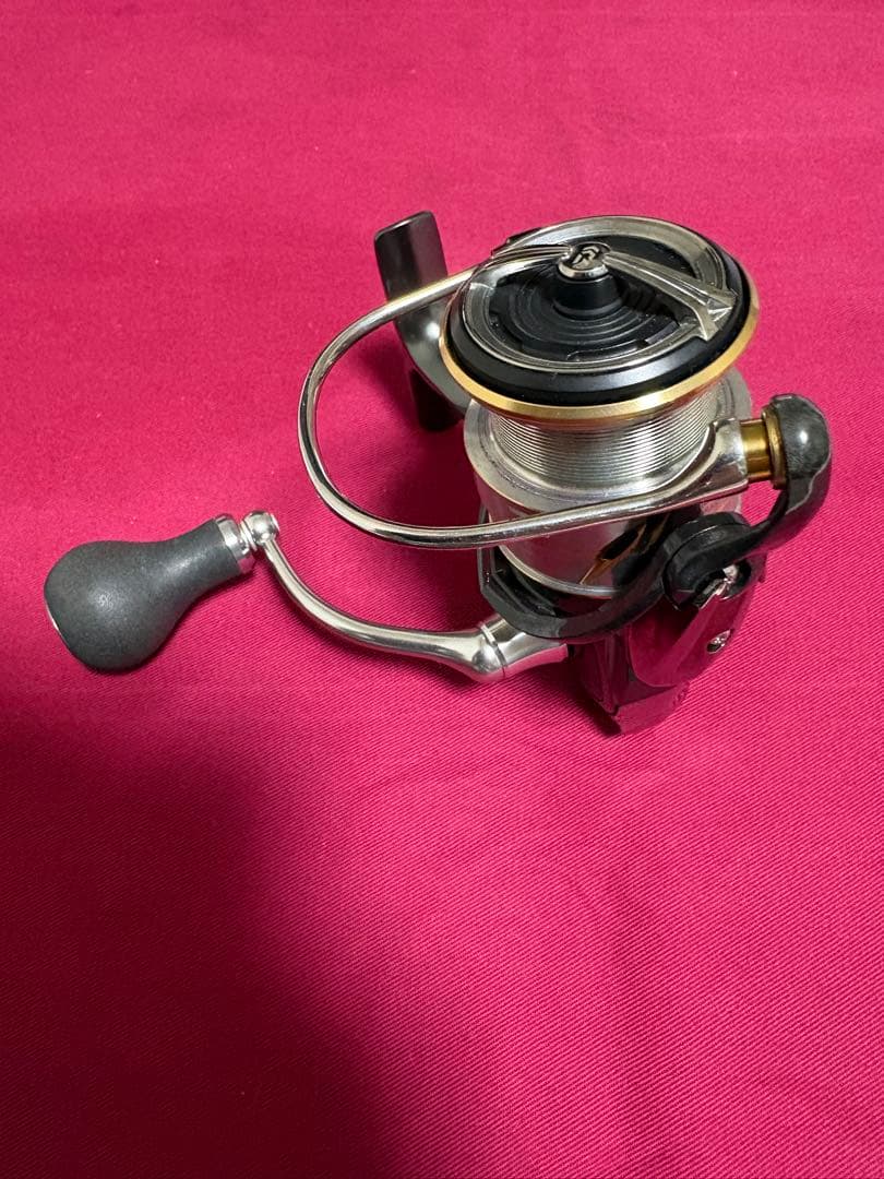 ダイワ ルビアス LT2500-XH RCSハンドルカスタム ハイギア 箱付